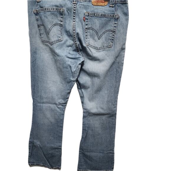 Levi Strauss 525 Women's Jeans 28x30 Nouveau Low Bootcut Stretch Classic Denim - Picture 2 of 8